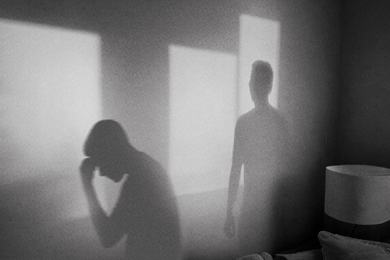 Garoto vítima de abuso sexual por padre presta depoimento no Fórum